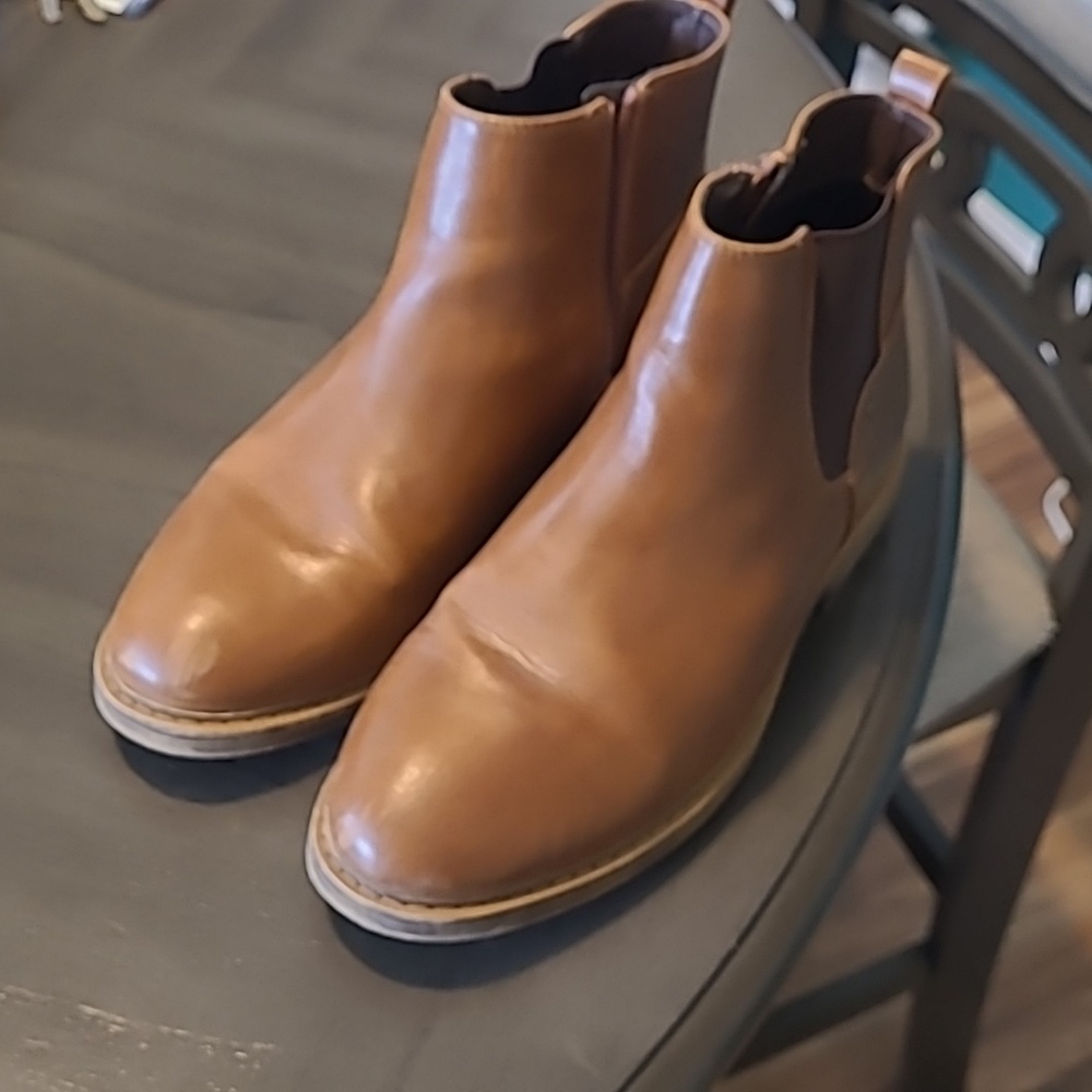 Mens dress shoes